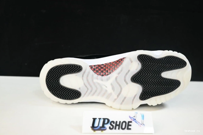 001 AV2187 AIR BLACK-WHITE JORDAN RETRO LOW 11 1119